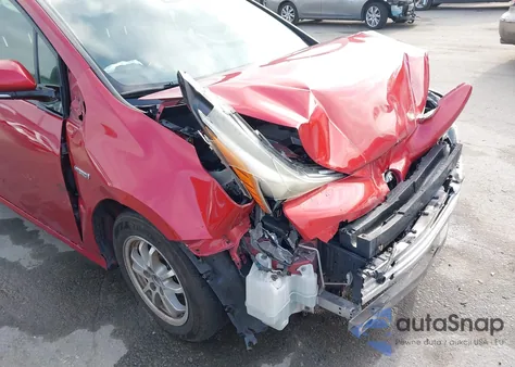 2016 Toyota Prius Three из США, поврежденный, VIN JTDKARFU4G3517511